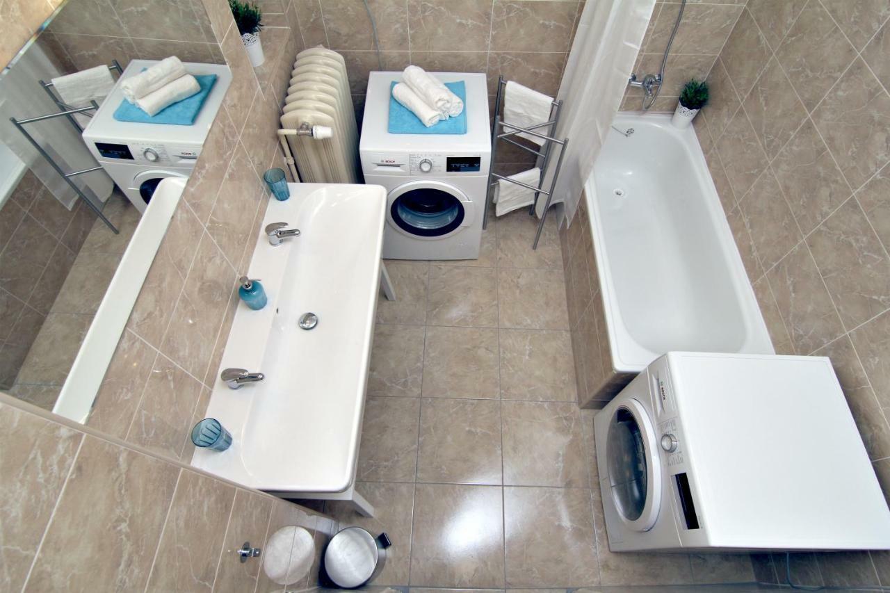 With 2 Bathrooms Apartamento *
